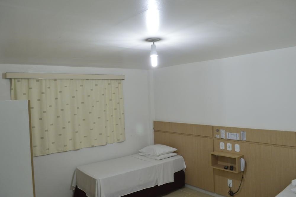 Richard Hotel Порту-Велью Экстерьер фото