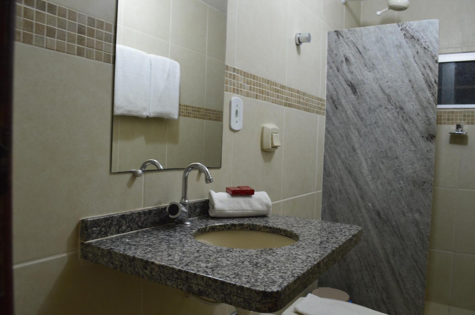 Richard Hotel Порту-Велью Экстерьер фото