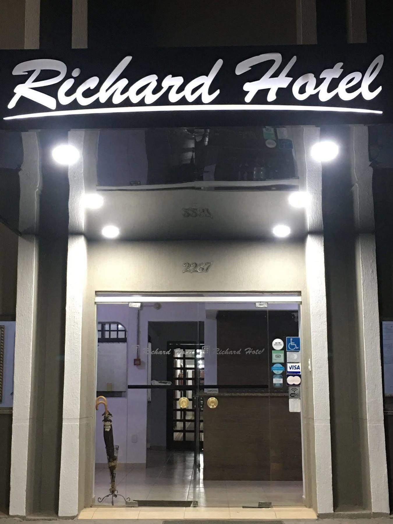 Richard Hotel Порту-Велью Экстерьер фото